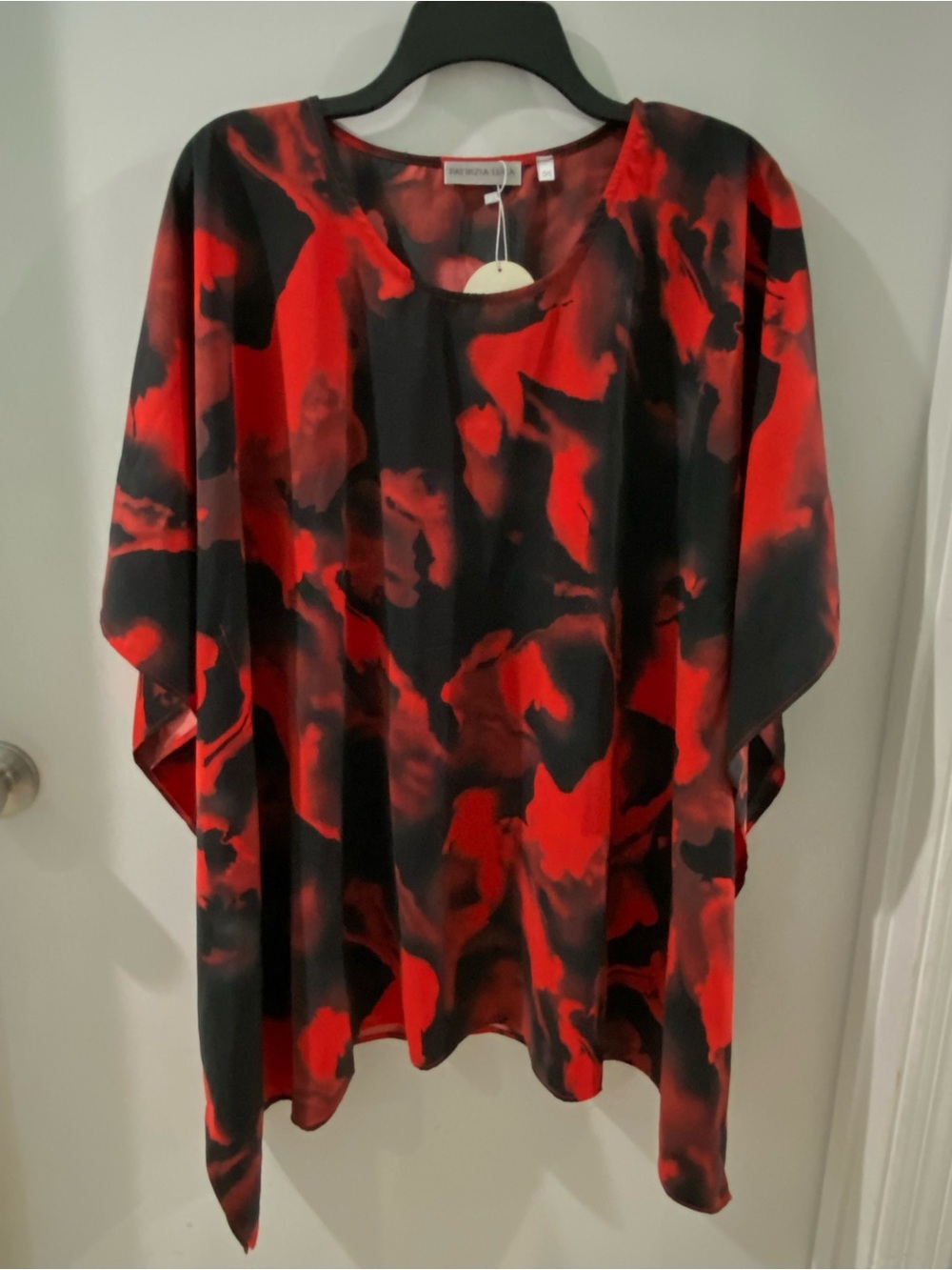 Patrizia Luca Milano Red and Black Abstract Tunic, one size, new!
